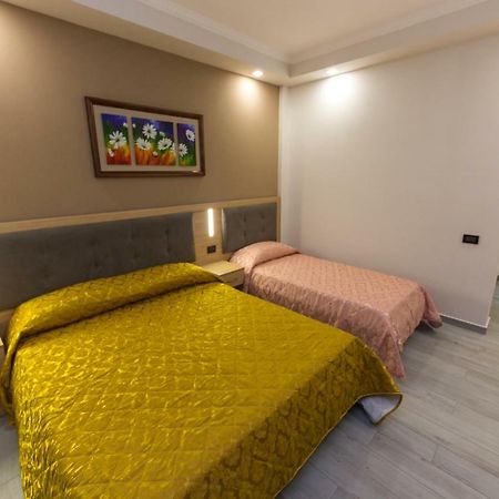 Western Star Hotel Дуррес Экстерьер фото