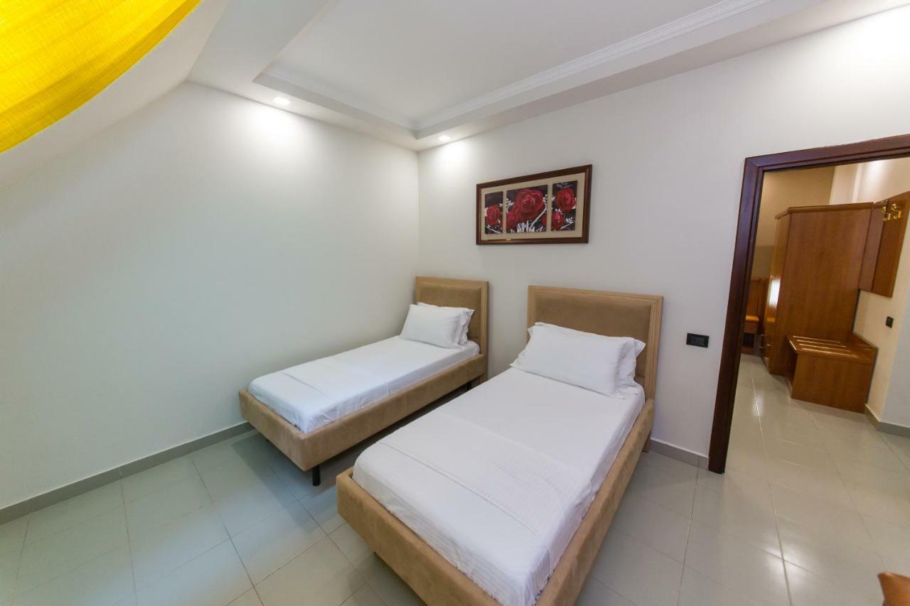 Western Star Hotel Дуррес Экстерьер фото