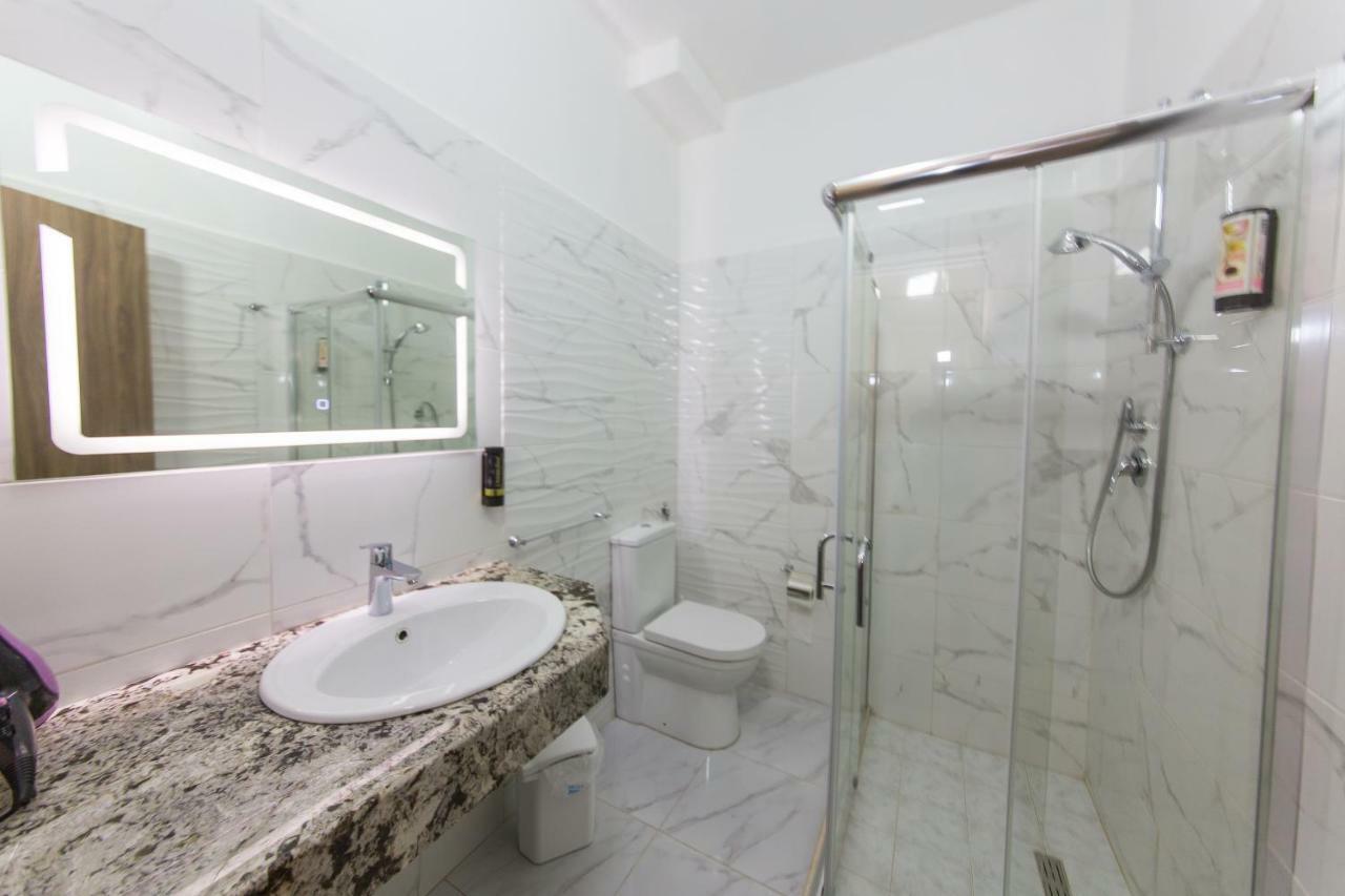 Western Star Hotel Дуррес Номер фото